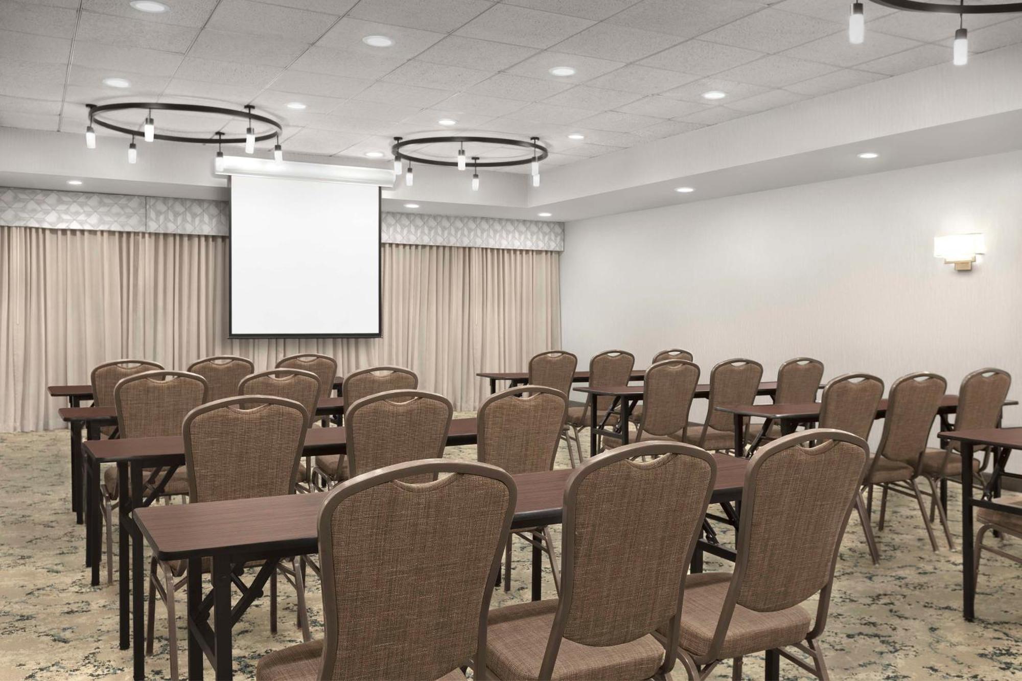 Hilton Garden Inn Raleigh Capital Blvd I-540 Εξωτερικό φωτογραφία