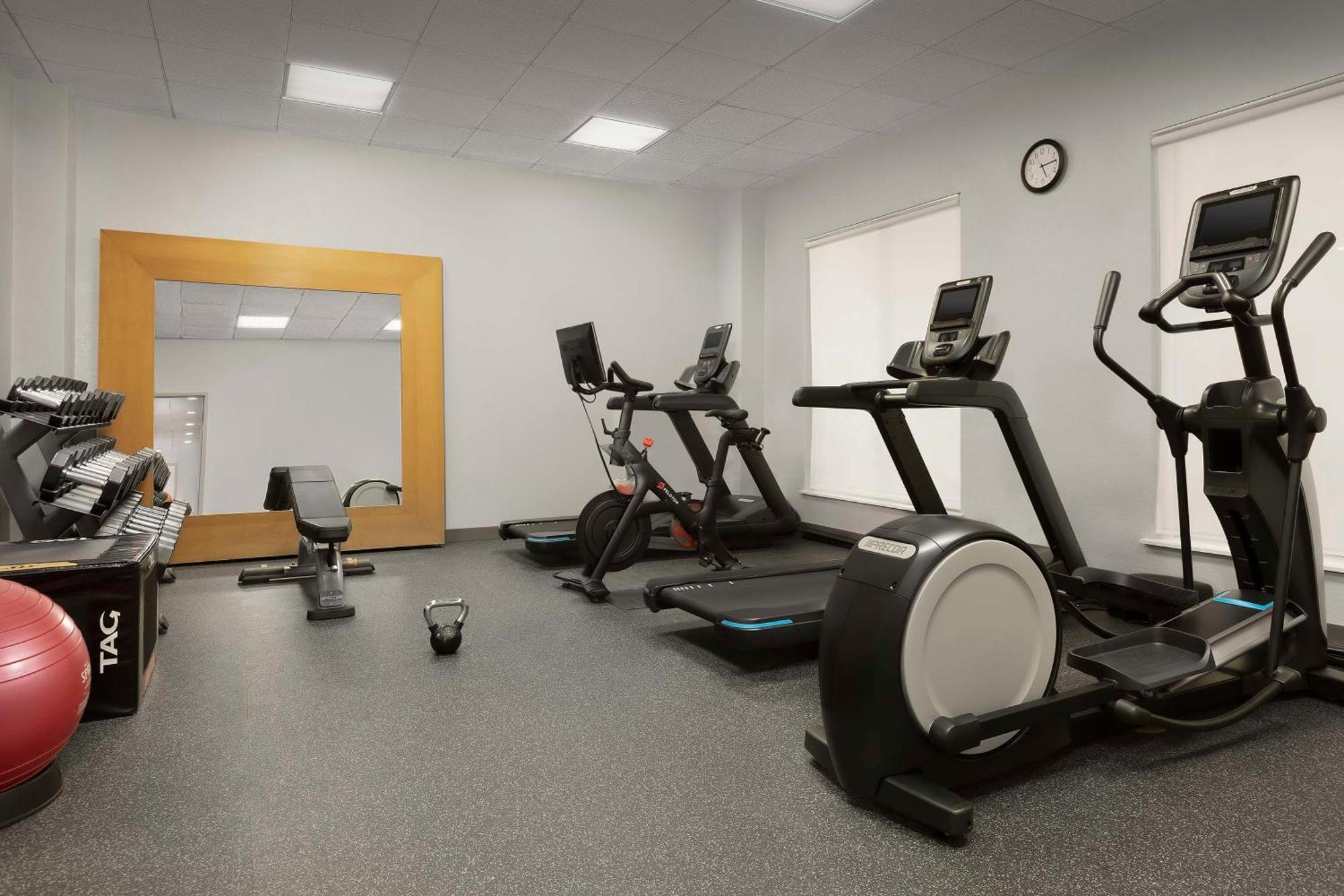 Hilton Garden Inn Raleigh Capital Blvd I-540 Εξωτερικό φωτογραφία