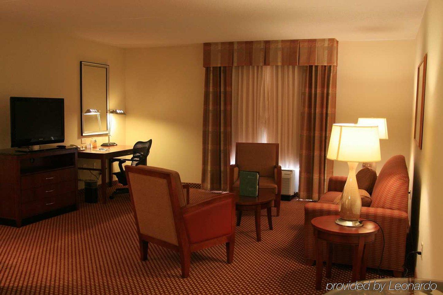 Hilton Garden Inn Raleigh Capital Blvd I-540 Δωμάτιο φωτογραφία