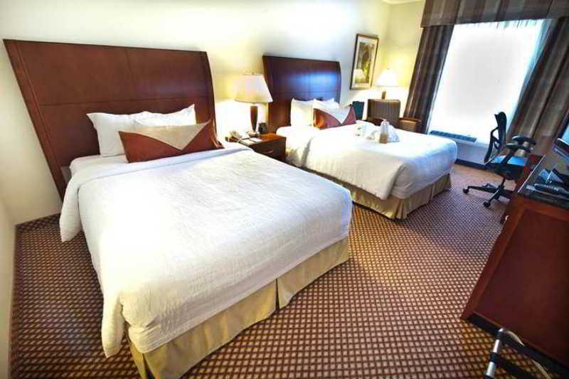 Hilton Garden Inn Raleigh Capital Blvd I-540 Δωμάτιο φωτογραφία